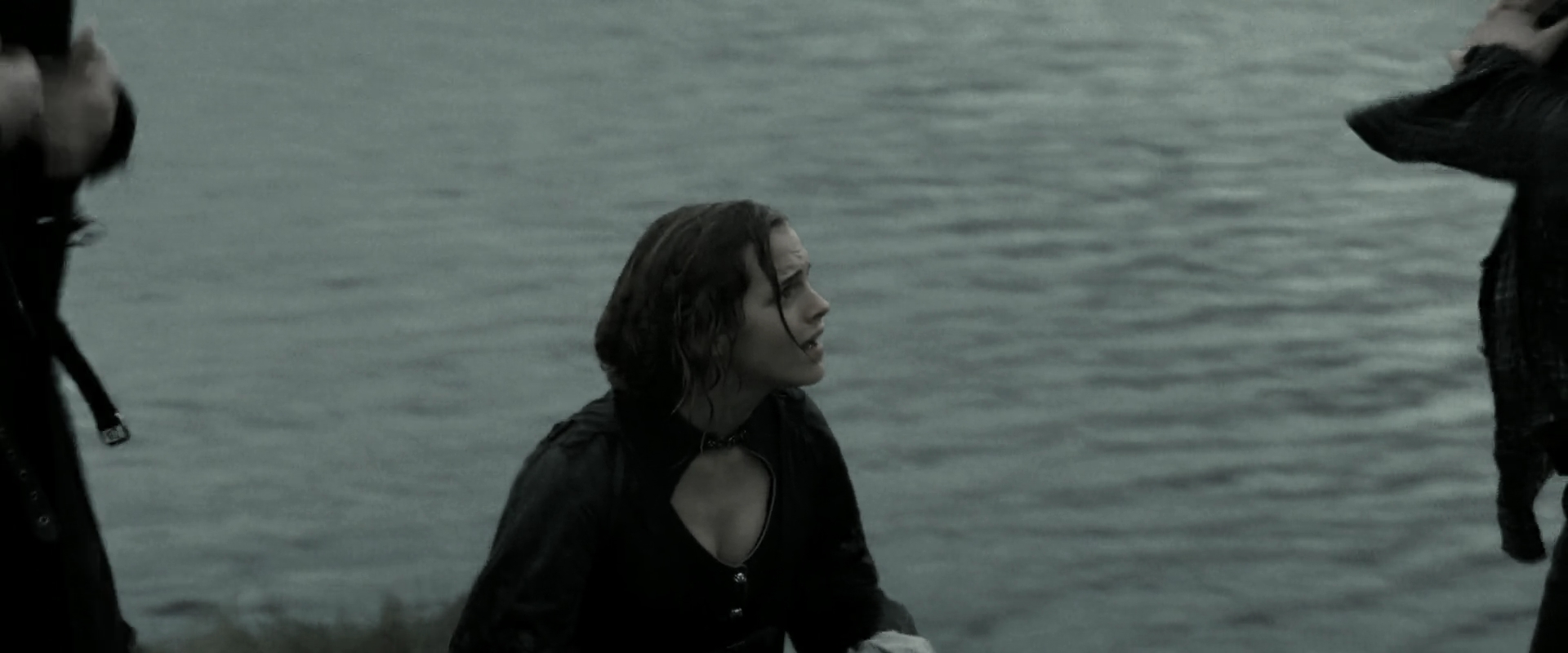 EmmaWatsonFan_dot_nl-HarryPotterAndTheDeathlyHallowsPart2-1410.jpg EmmaWatsonFan_dot_nl-HarryPotterAndTheDeathlyHallowsPart2-1410.jpg