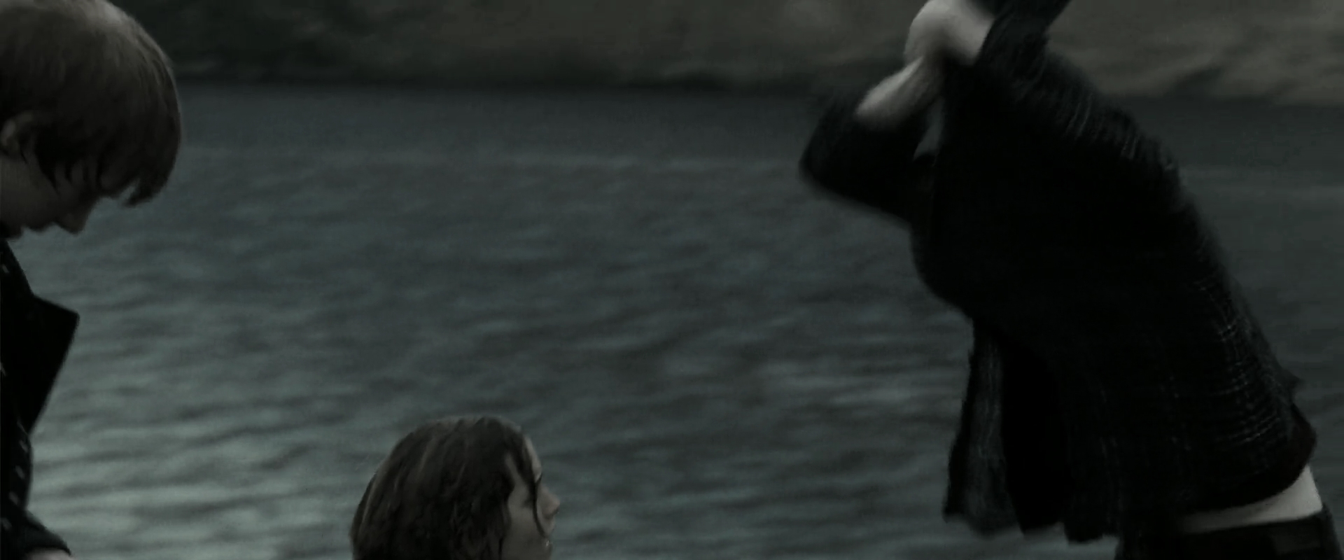 EmmaWatsonFan_dot_nl-HarryPotterAndTheDeathlyHallowsPart2-1412.jpg EmmaWatsonFan_dot_nl-HarryPotterAndTheDeathlyHallowsPart2-1412.jpg