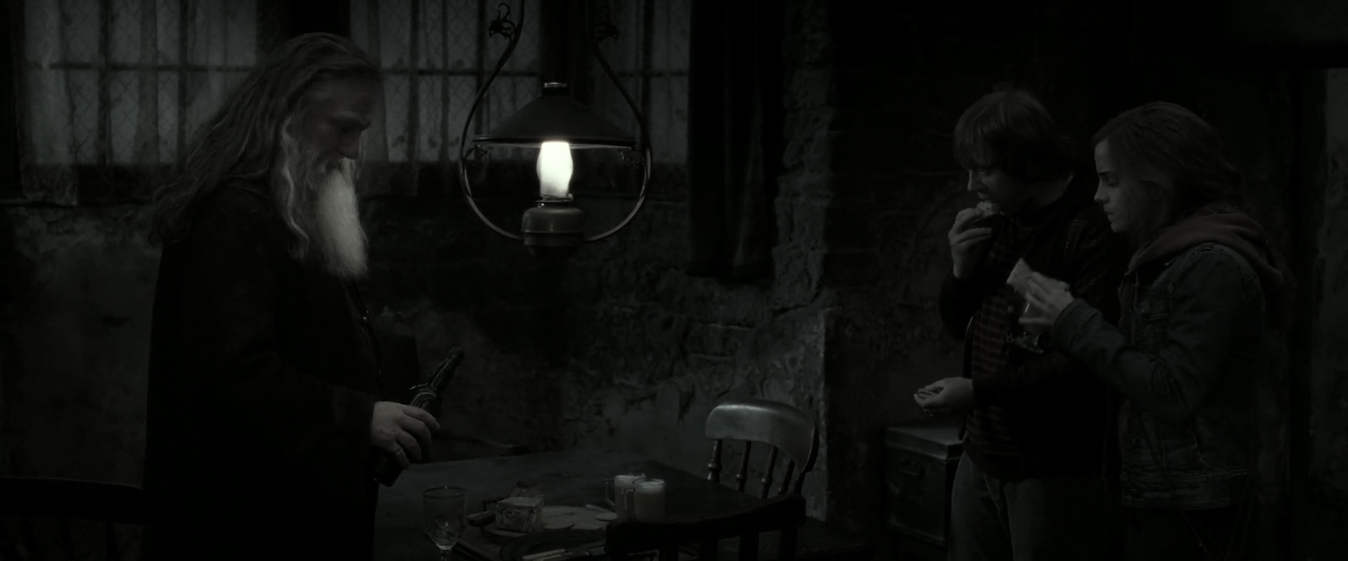 EmmaWatsonFan_dot_nl-HarryPotterAndTheDeathlyHallowsPart2-1653.jpg EmmaWatsonFan_dot_nl-HarryPotterAndTheDeathlyHallowsPart2-1653.jpg