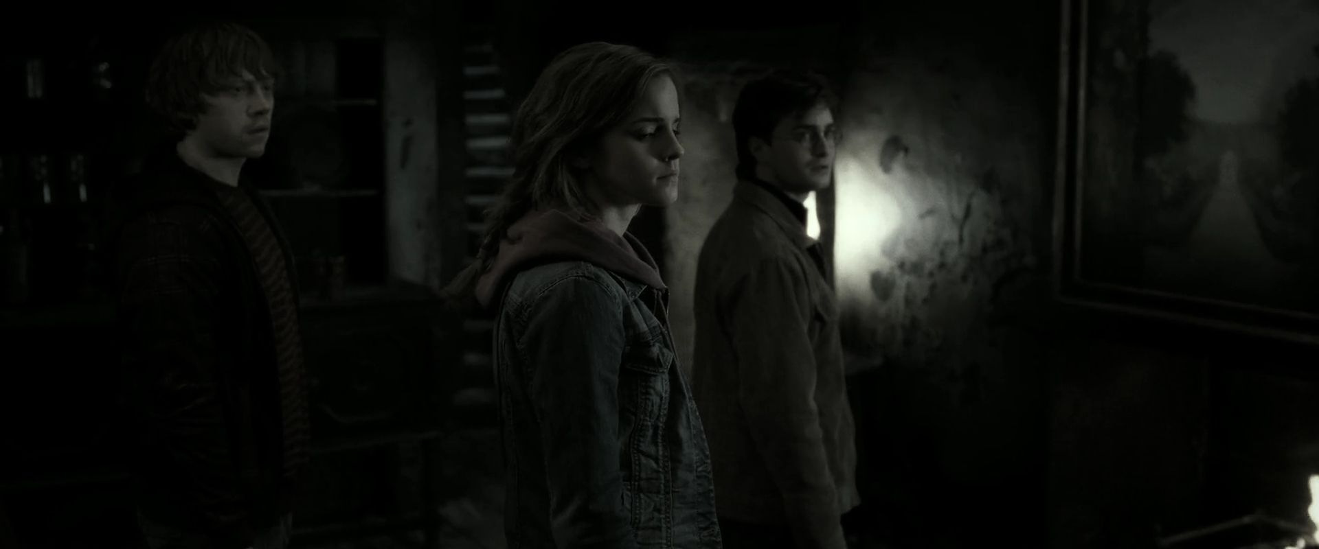 EmmaWatsonFan_dot_nl-HarryPotterAndTheDeathlyHallowsPart2-1787.jpg EmmaWatsonFan_dot_nl-HarryPotterAndTheDeathlyHallowsPart2-1787.jpg