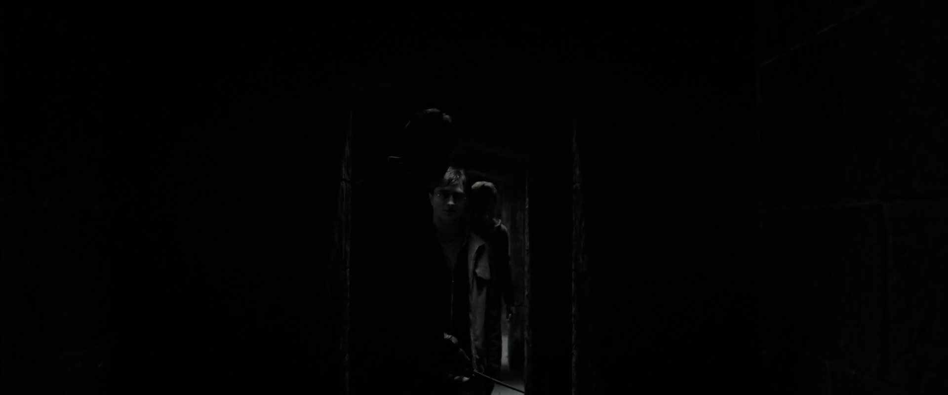 EmmaWatsonFan_dot_nl-HarryPotterAndTheDeathlyHallowsPart2-1876.jpg EmmaWatsonFan_dot_nl-HarryPotterAndTheDeathlyHallowsPart2-1876.jpg