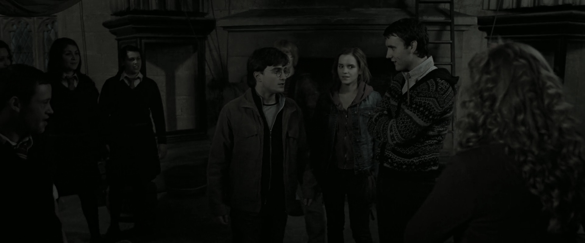 EmmaWatsonFan_dot_nl-HarryPotterAndTheDeathlyHallowsPart2-1919.jpg EmmaWatsonFan_dot_nl-HarryPotterAndTheDeathlyHallowsPart2-1919.jpg