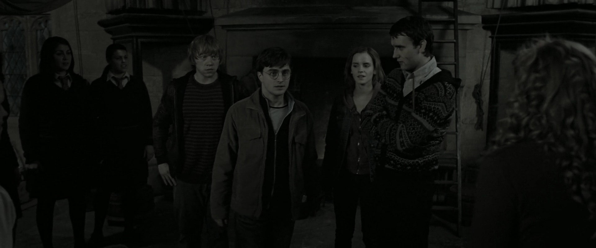 EmmaWatsonFan_dot_nl-HarryPotterAndTheDeathlyHallowsPart2-1922.jpg