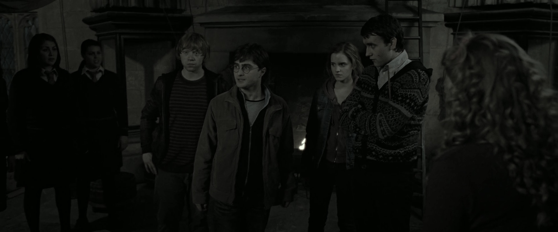 EmmaWatsonFan_dot_nl-HarryPotterAndTheDeathlyHallowsPart2-1926.jpg EmmaWatsonFan_dot_nl-HarryPotterAndTheDeathlyHallowsPart2-1926.jpg