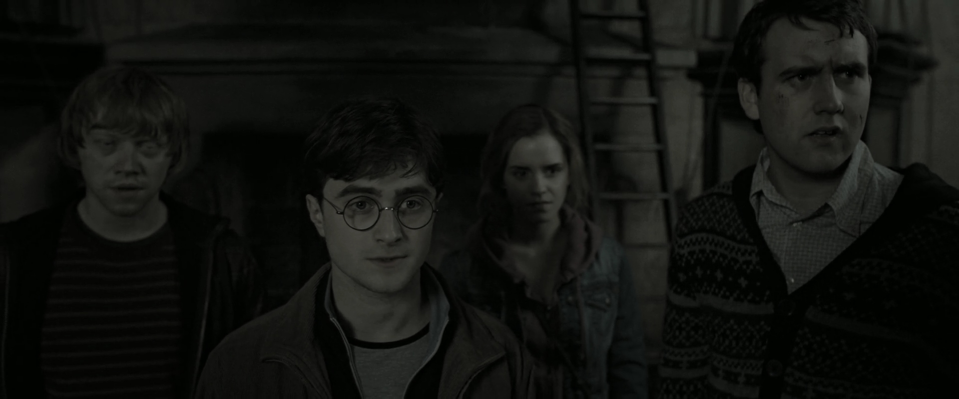 EmmaWatsonFan_dot_nl-HarryPotterAndTheDeathlyHallowsPart2-1999.jpg EmmaWatsonFan_dot_nl-HarryPotterAndTheDeathlyHallowsPart2-1999.jpg