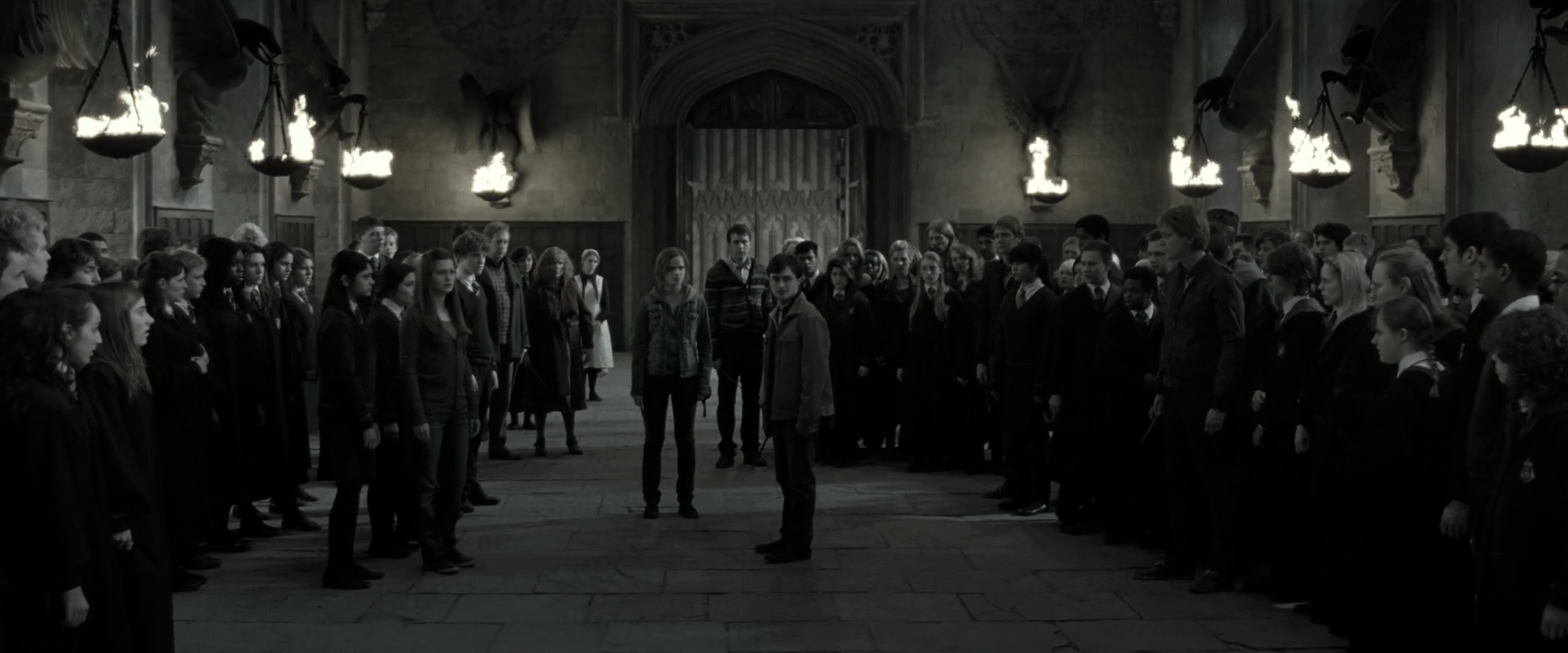 EmmaWatsonFan_dot_nl-HarryPotterAndTheDeathlyHallowsPart2-2282.jpg