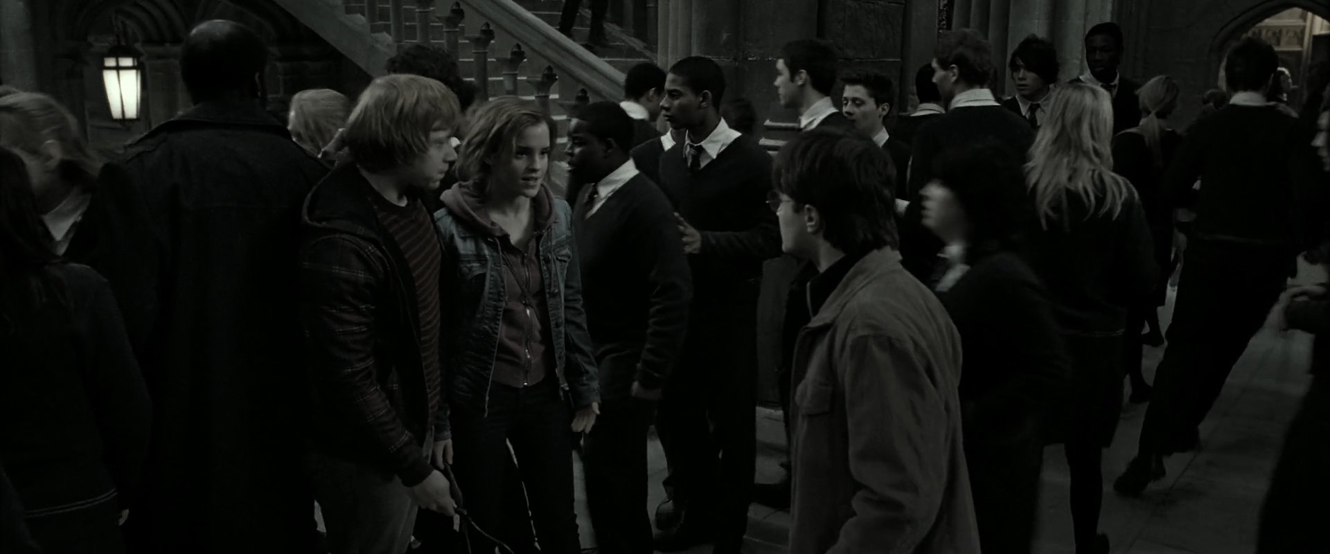 EmmaWatsonFan_dot_nl-HarryPotterAndTheDeathlyHallowsPart2-2374.jpg