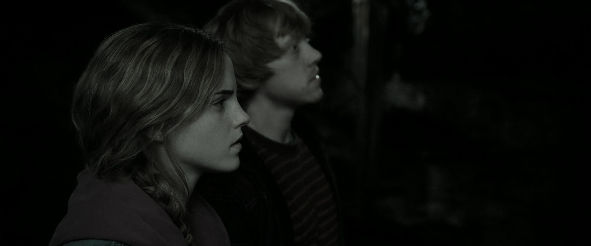 EmmaWatsonFan_dot_nl-HarryPotterAndTheDeathlyHallowsPart2-2909.jpg EmmaWatsonFan_dot_nl-HarryPotterAndTheDeathlyHallowsPart2-2909.jpg