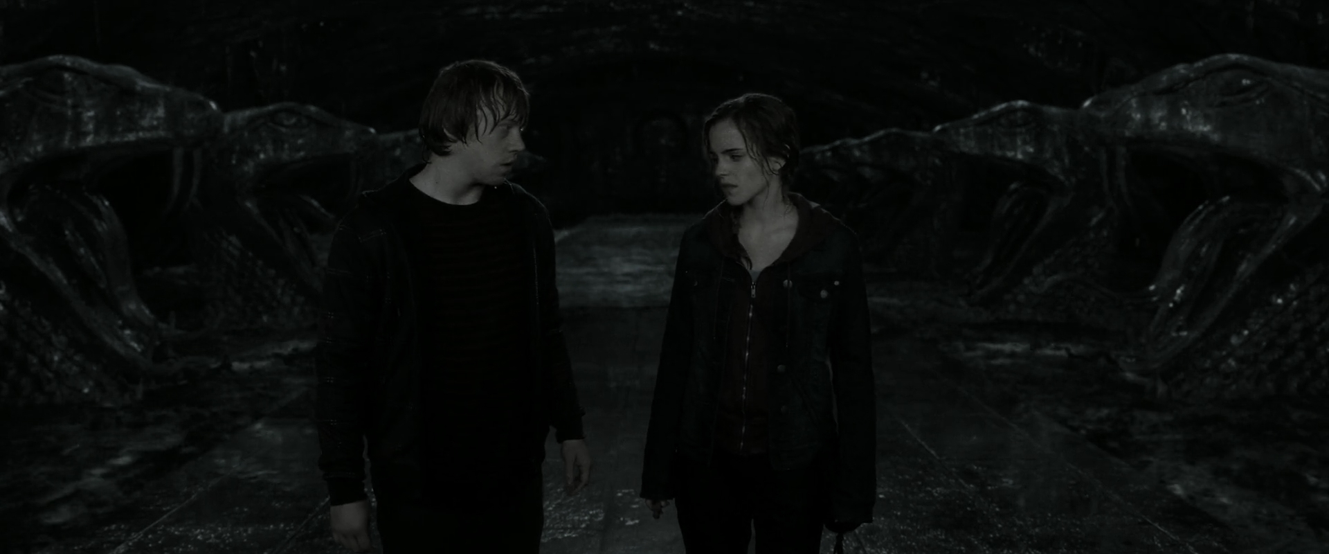 EmmaWatsonFan_dot_nl-HarryPotterAndTheDeathlyHallowsPart2-3035.jpg