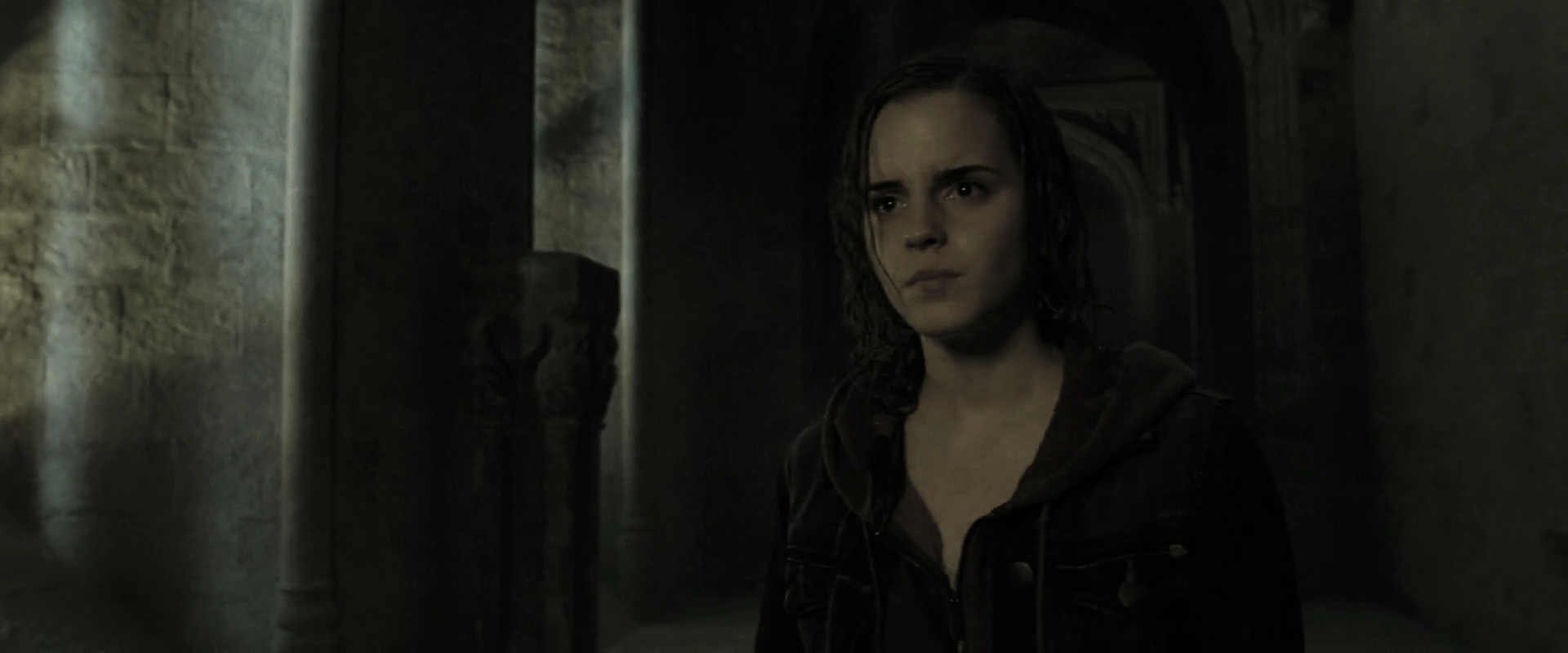 EmmaWatsonFan_dot_nl-HarryPotterAndTheDeathlyHallowsPart2-3313.jpg