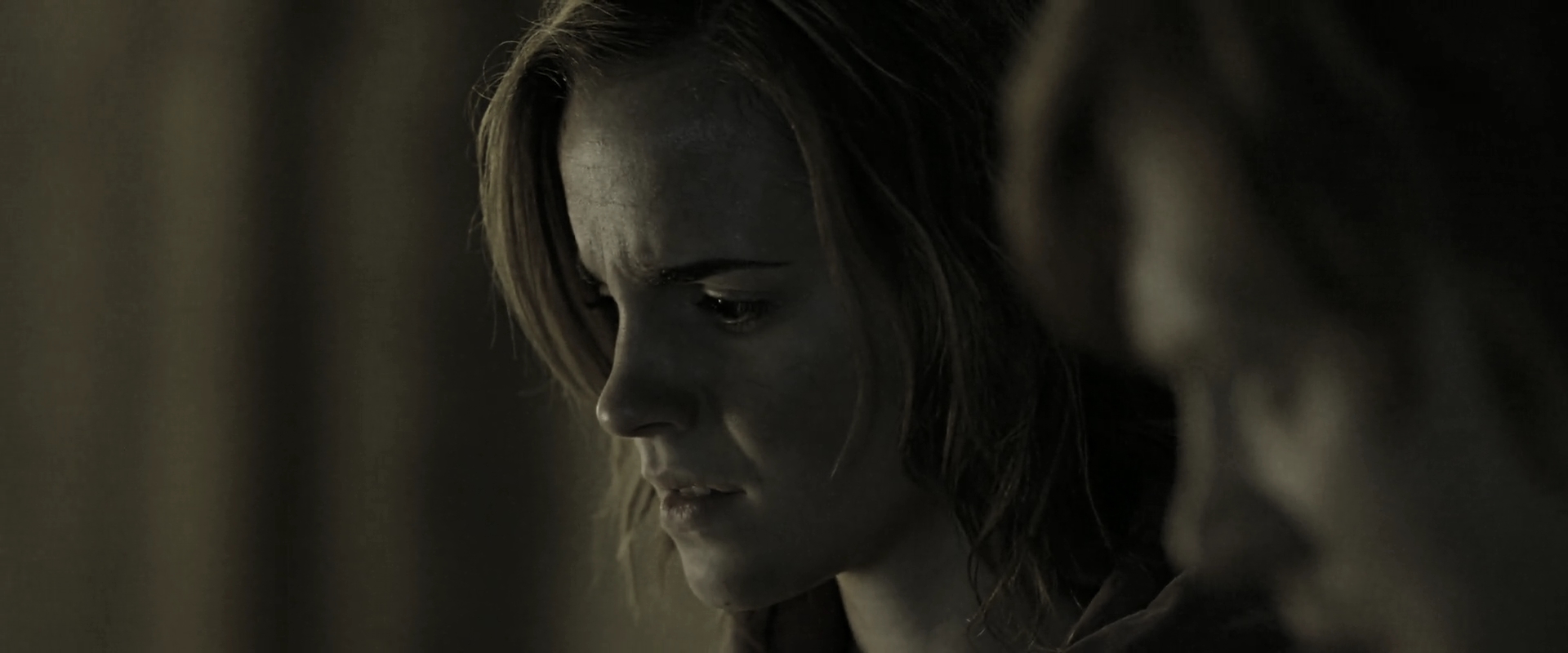EmmaWatsonFan_dot_nl-HarryPotterAndTheDeathlyHallowsPart2-3720.jpg