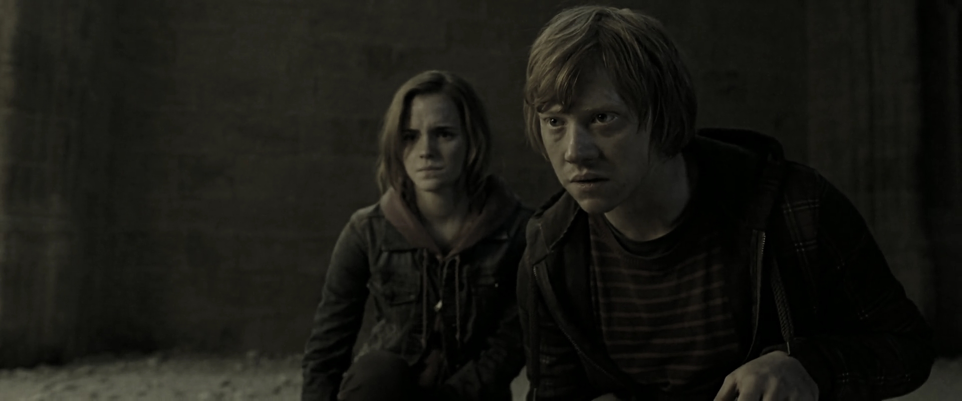 EmmaWatsonFan_dot_nl-HarryPotterAndTheDeathlyHallowsPart2-3800.jpg
