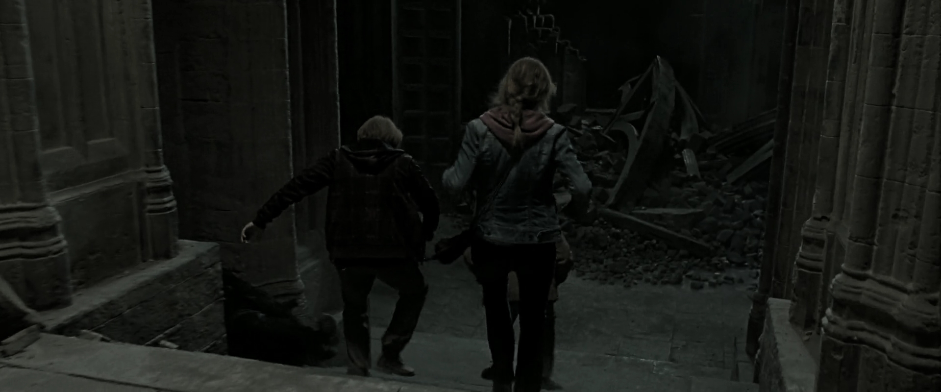 EmmaWatsonFan_dot_nl-HarryPotterAndTheDeathlyHallowsPart2-3824.jpg EmmaWatsonFan_dot_nl-HarryPotterAndTheDeathlyHallowsPart2-3824.jpg