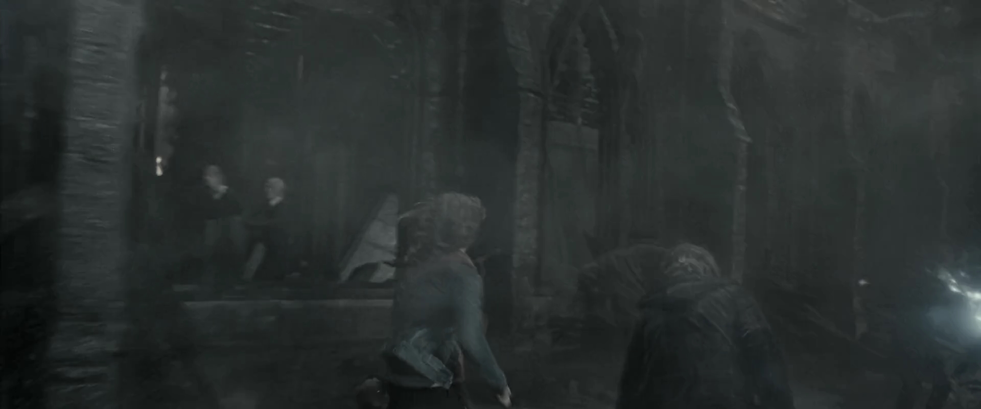 EmmaWatsonFan_dot_nl-HarryPotterAndTheDeathlyHallowsPart2-3857.jpg EmmaWatsonFan_dot_nl-HarryPotterAndTheDeathlyHallowsPart2-3857.jpg