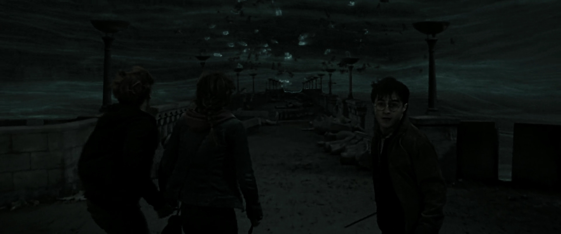 EmmaWatsonFan_dot_nl-HarryPotterAndTheDeathlyHallowsPart2-3886.jpg EmmaWatsonFan_dot_nl-HarryPotterAndTheDeathlyHallowsPart2-3886.jpg