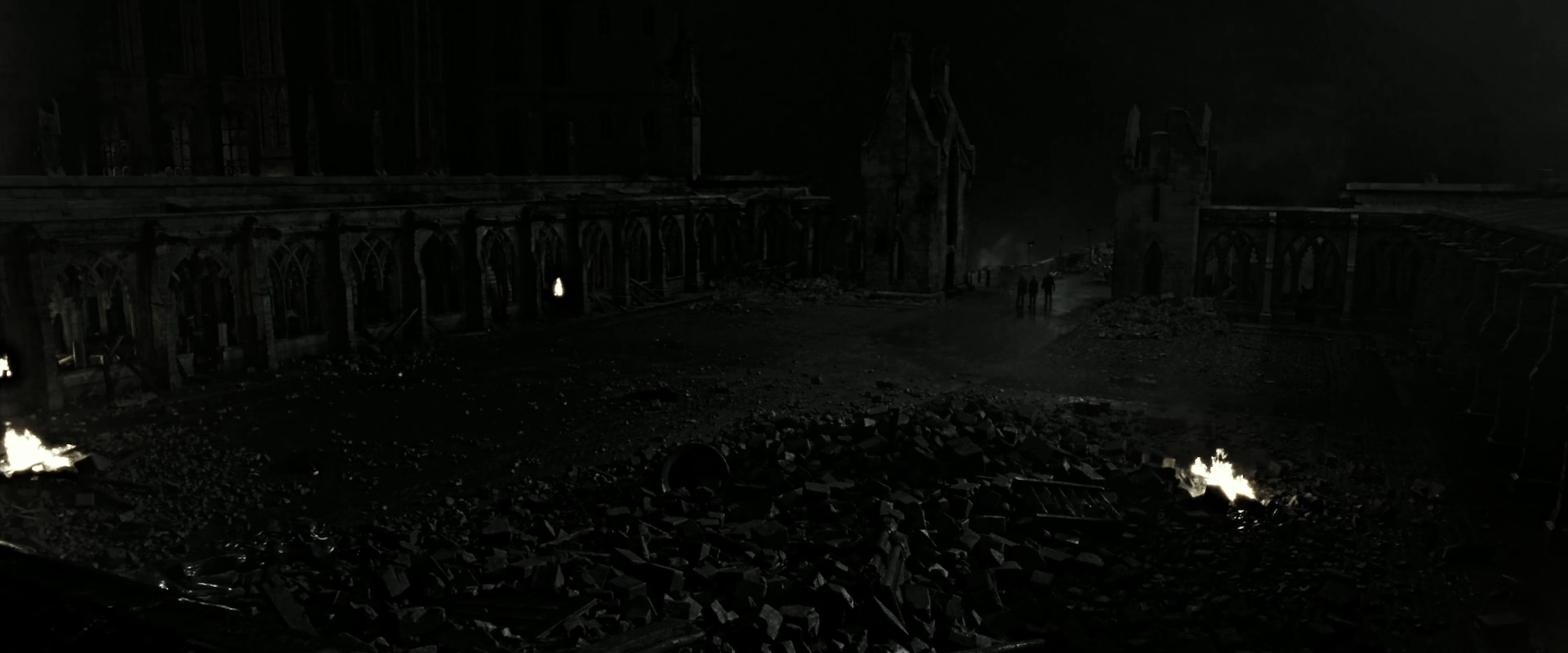 EmmaWatsonFan_dot_nl-HarryPotterAndTheDeathlyHallowsPart2-4245.jpg EmmaWatsonFan_dot_nl-HarryPotterAndTheDeathlyHallowsPart2-4245.jpg