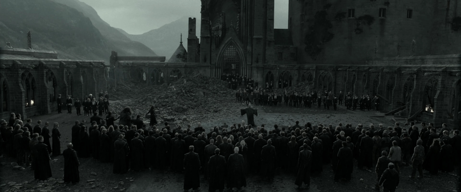 EmmaWatsonFan_dot_nl-HarryPotterAndTheDeathlyHallowsPart2-5815.jpg EmmaWatsonFan_dot_nl-HarryPotterAndTheDeathlyHallowsPart2-5815.jpg