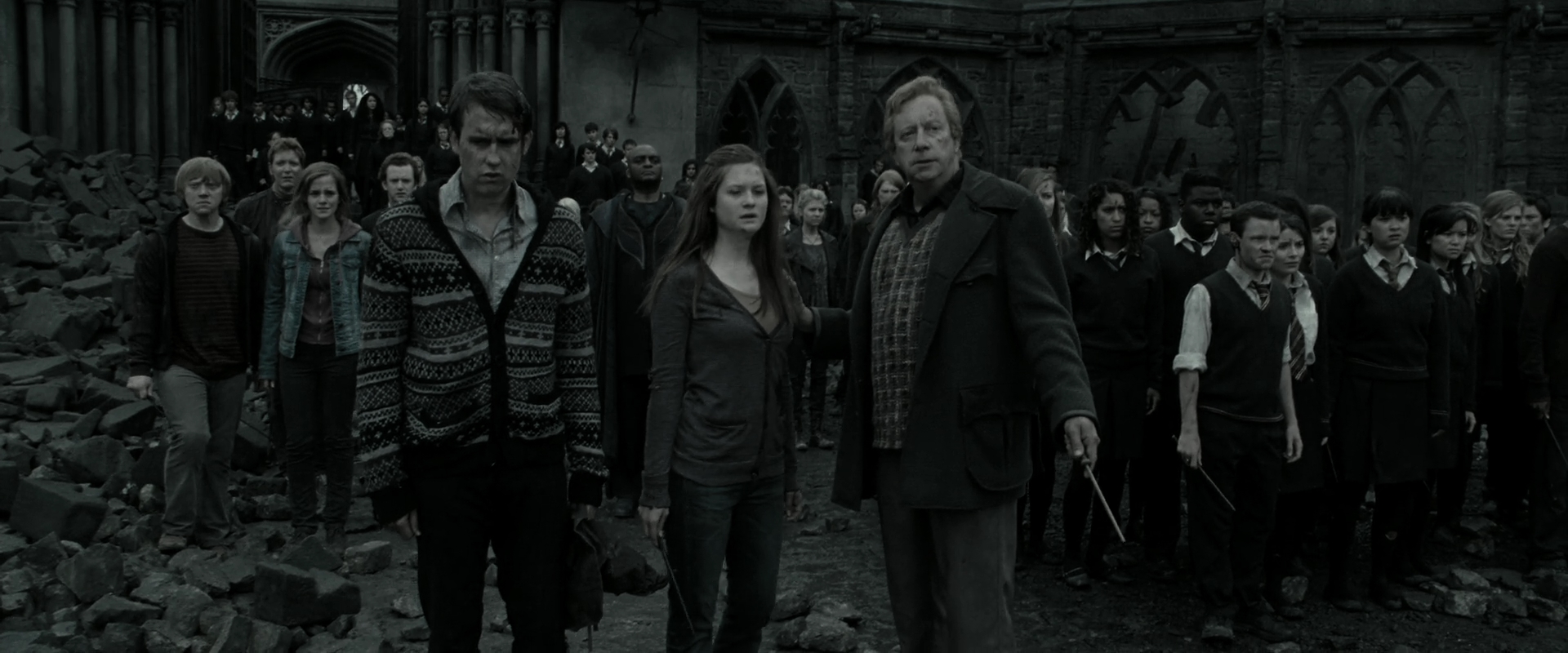 EmmaWatsonFan_dot_nl-HarryPotterAndTheDeathlyHallowsPart2-5827.jpg EmmaWatsonFan_dot_nl-HarryPotterAndTheDeathlyHallowsPart2-5827.jpg