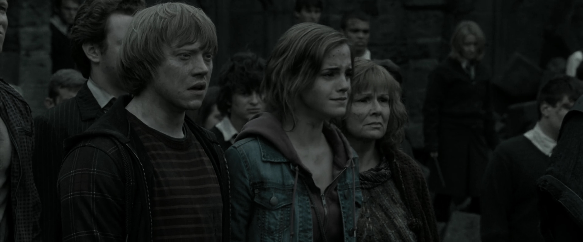 EmmaWatsonFan_dot_nl-HarryPotterAndTheDeathlyHallowsPart2-5883.jpg