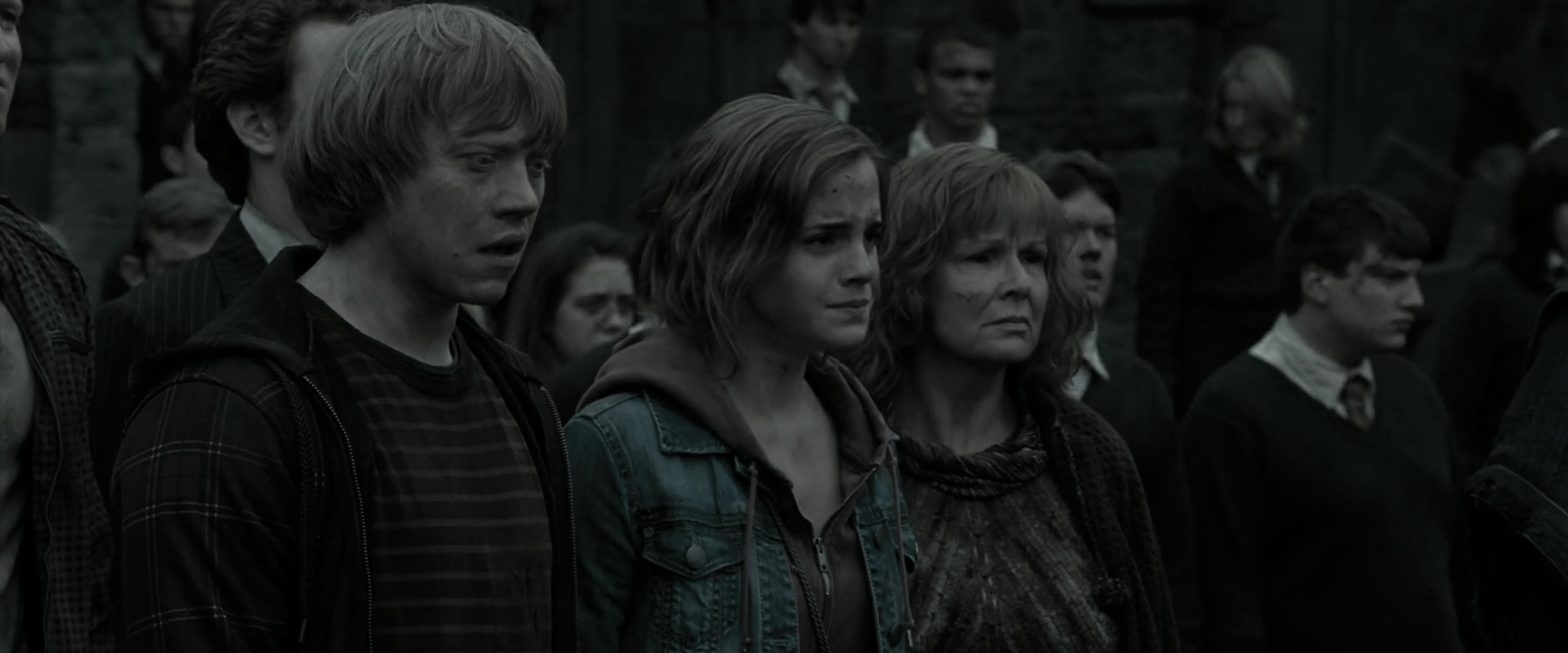 EmmaWatsonFan_dot_nl-HarryPotterAndTheDeathlyHallowsPart2-5884.jpg