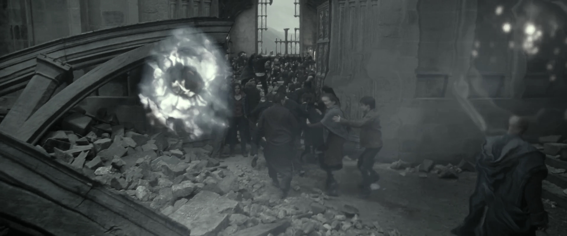 EmmaWatsonFan_dot_nl-HarryPotterAndTheDeathlyHallowsPart2-5998.jpg EmmaWatsonFan_dot_nl-HarryPotterAndTheDeathlyHallowsPart2-5998.jpg