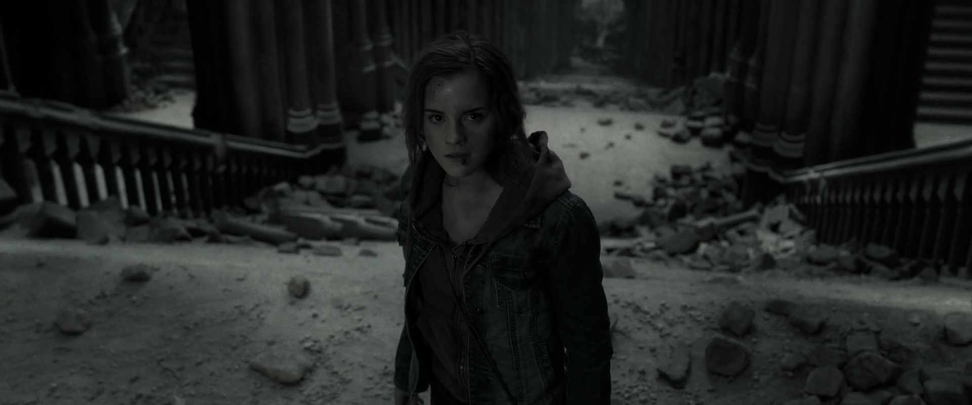 EmmaWatsonFan_dot_nl-HarryPotterAndTheDeathlyHallowsPart2-6109.jpg EmmaWatsonFan_dot_nl-HarryPotterAndTheDeathlyHallowsPart2-6109.jpg