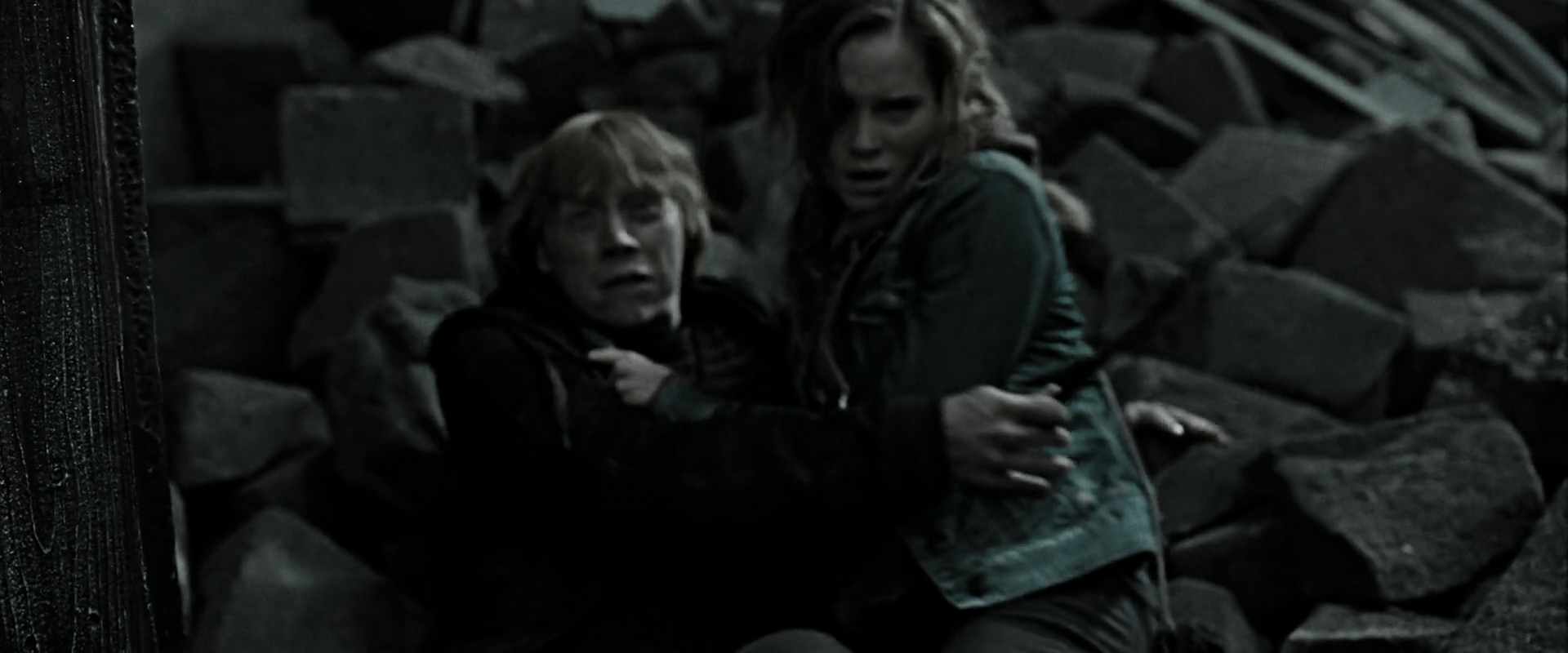 EmmaWatsonFan_dot_nl-HarryPotterAndTheDeathlyHallowsPart2-6308.jpg EmmaWatsonFan_dot_nl-HarryPotterAndTheDeathlyHallowsPart2-6308.jpg