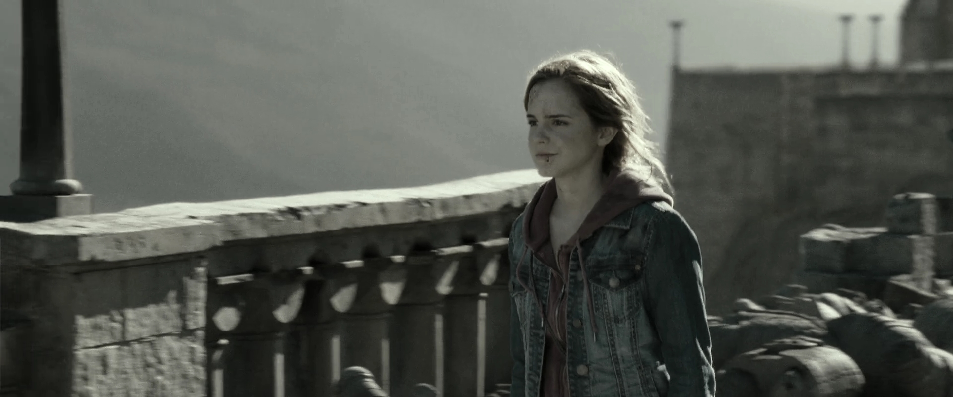 EmmaWatsonFan_dot_nl-HarryPotterAndTheDeathlyHallowsPart2-6599.jpg