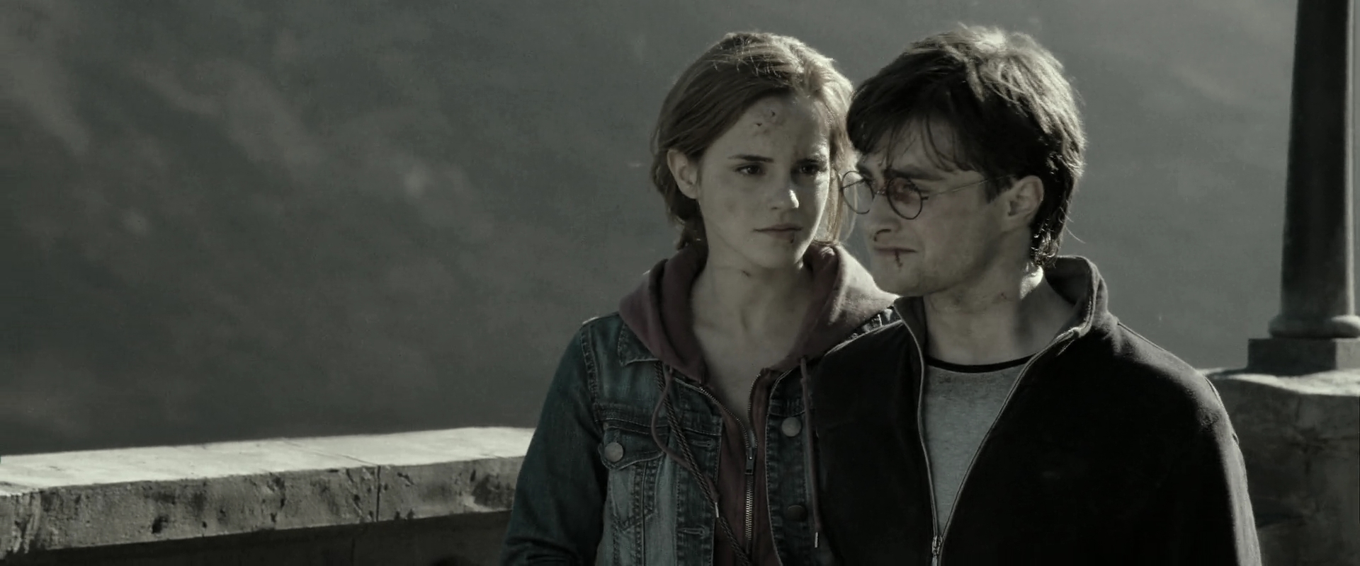 EmmaWatsonFan_dot_nl-HarryPotterAndTheDeathlyHallowsPart2-6603.jpg