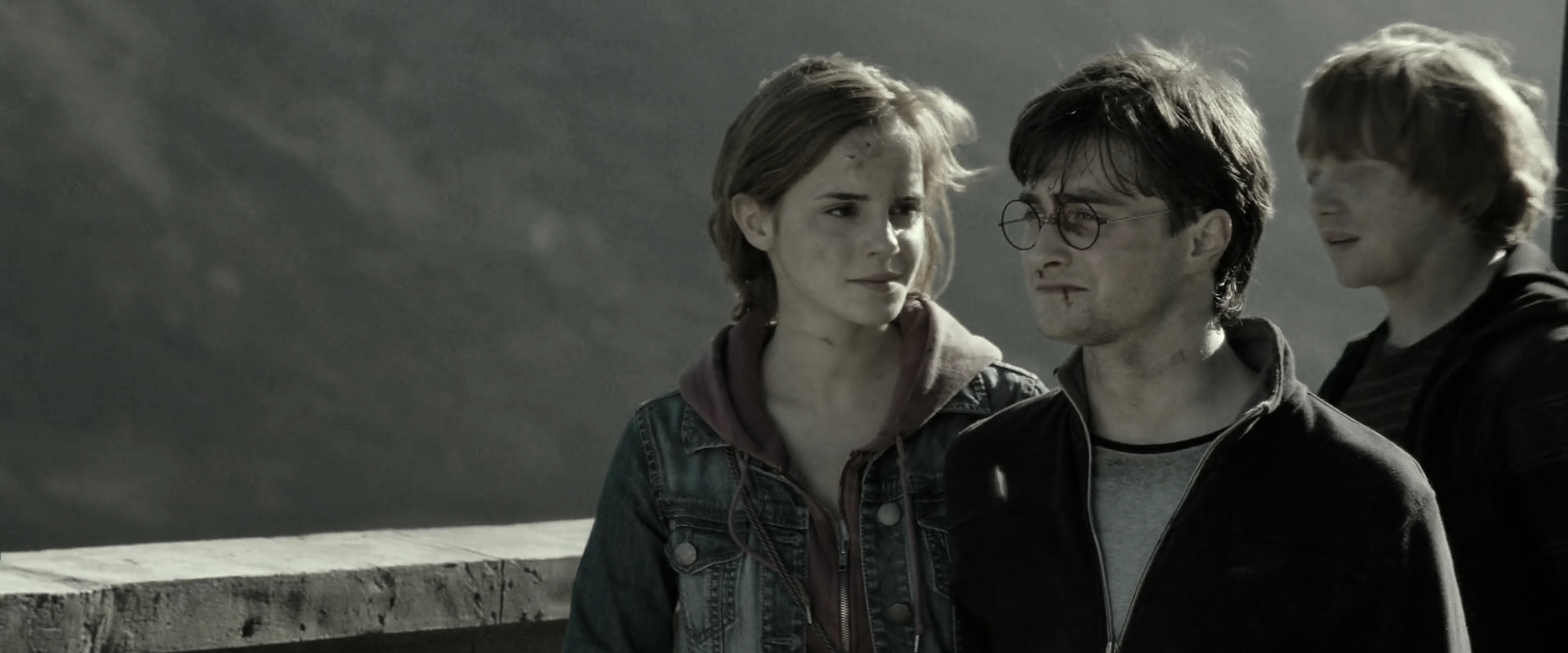 EmmaWatsonFan_dot_nl-HarryPotterAndTheDeathlyHallowsPart2-6604.jpg