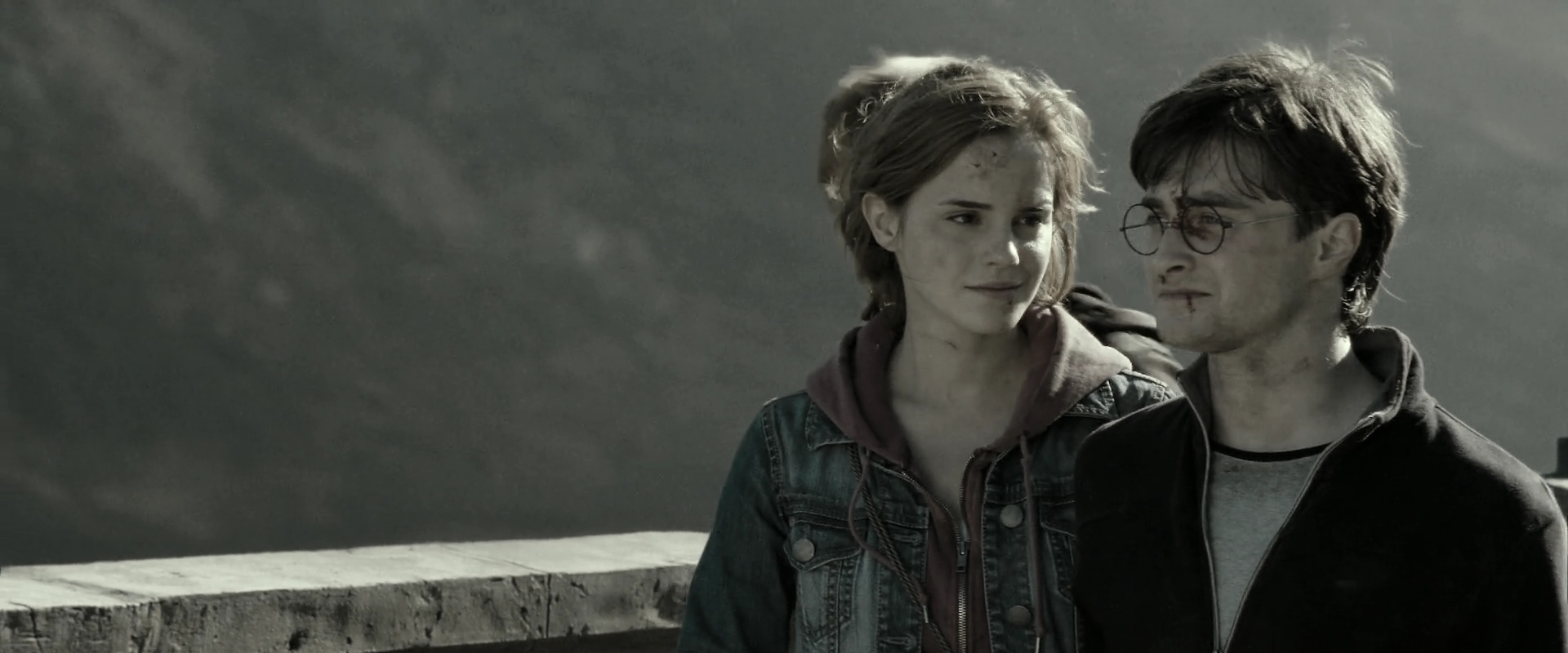 EmmaWatsonFan_dot_nl-HarryPotterAndTheDeathlyHallowsPart2-6605.jpg