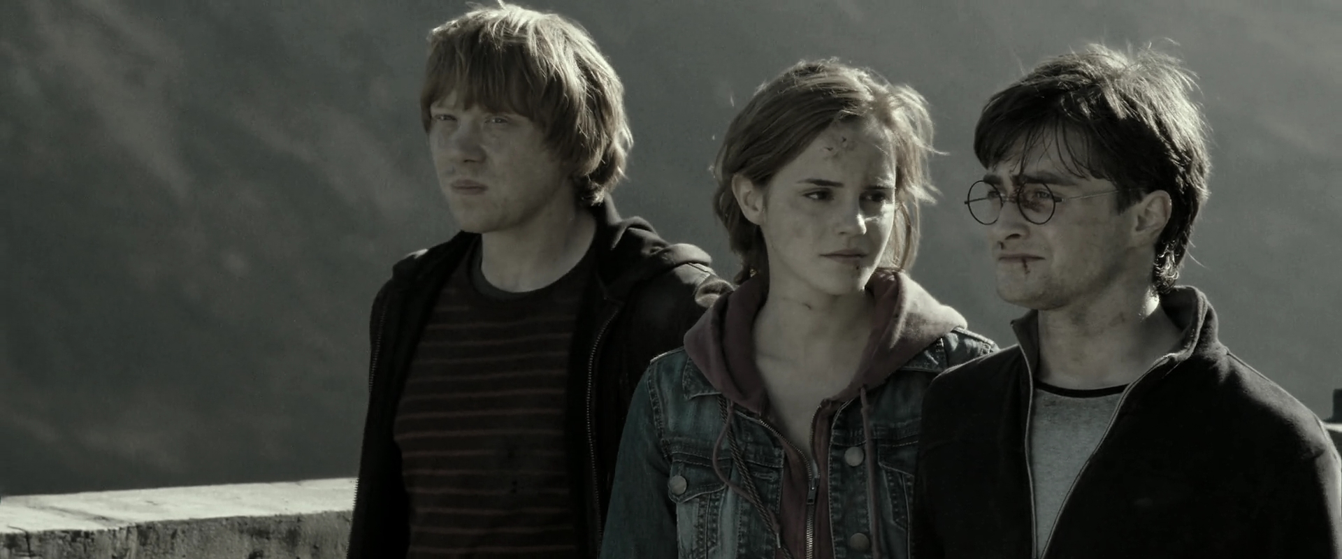 EmmaWatsonFan_dot_nl-HarryPotterAndTheDeathlyHallowsPart2-6606.jpg
