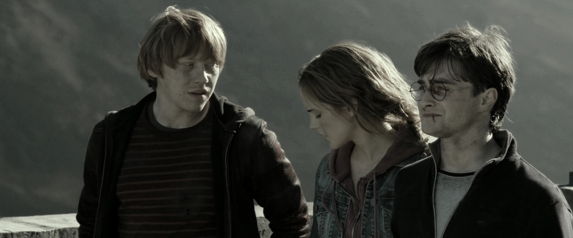 EmmaWatsonFan_dot_nl-HarryPotterAndTheDeathlyHallowsPart2-6607.jpg