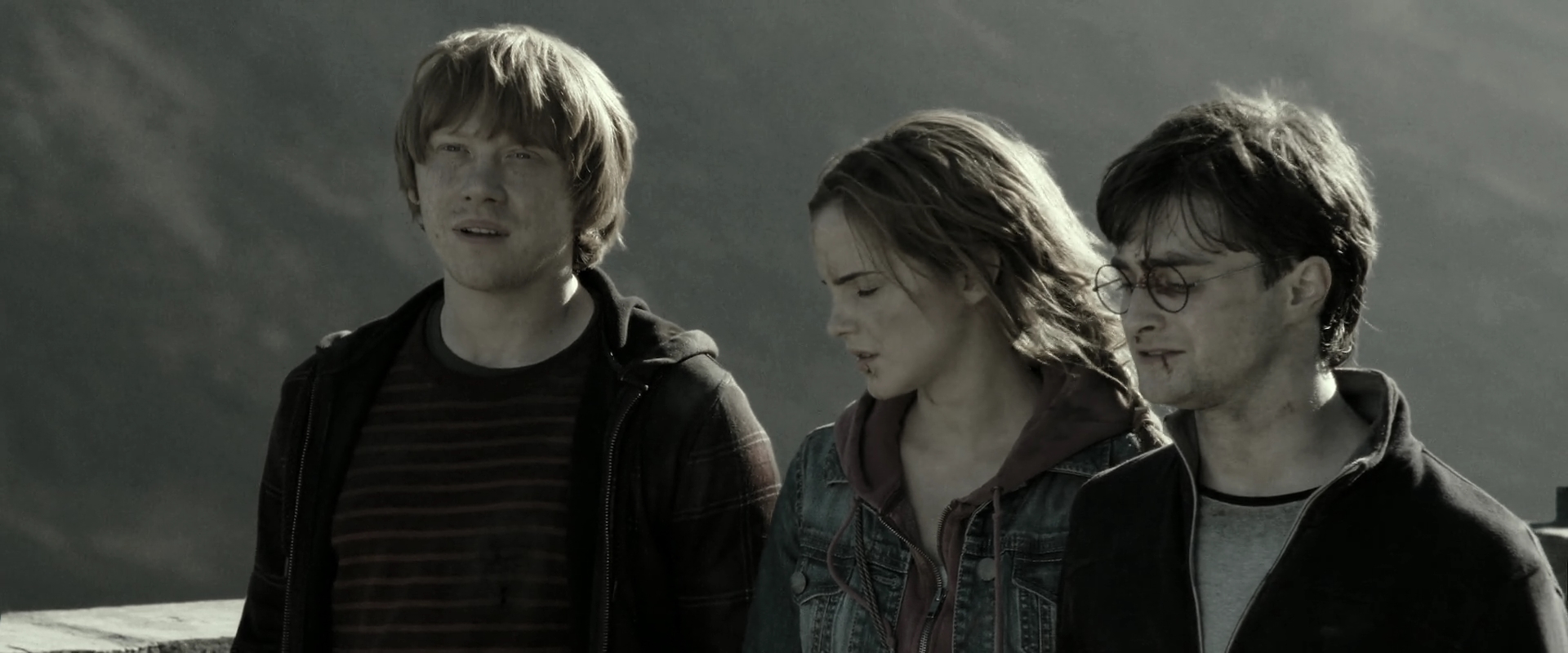 EmmaWatsonFan_dot_nl-HarryPotterAndTheDeathlyHallowsPart2-6611.jpg