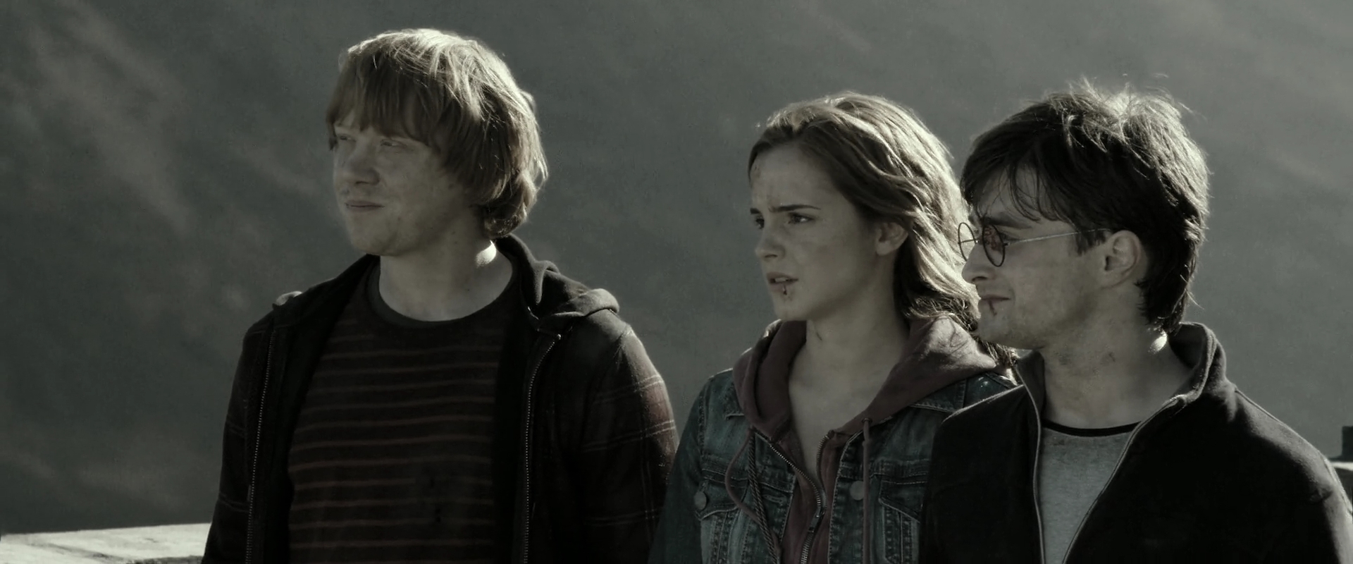 EmmaWatsonFan_dot_nl-HarryPotterAndTheDeathlyHallowsPart2-6615.jpg