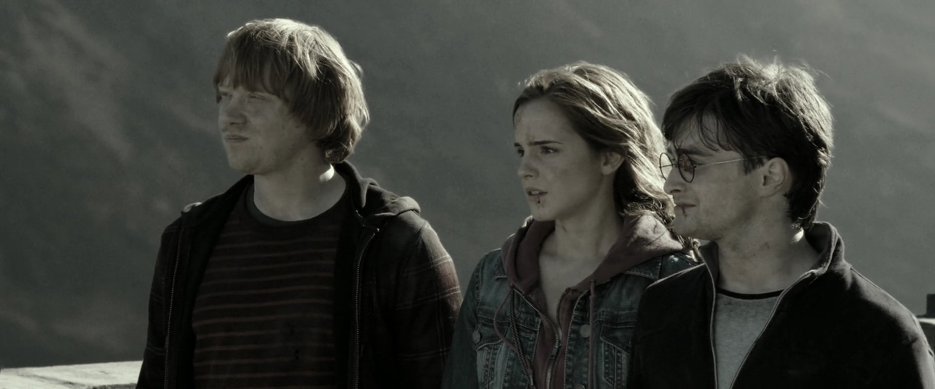 EmmaWatsonFan_dot_nl-HarryPotterAndTheDeathlyHallowsPart2-6616.jpg