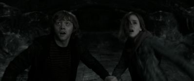 EmmaWatsonFan_dot_nl-HarryPotterAndTheDeathlyHallowsPart2-3018.jpg