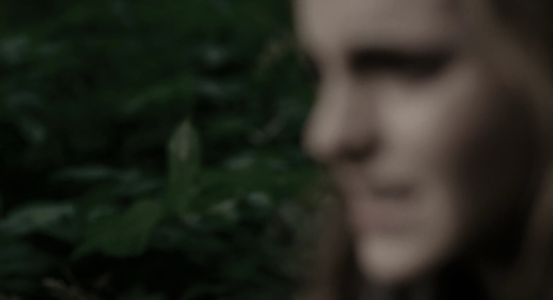 EmmaWatsonFan-dot-nl_Noah1884.jpg