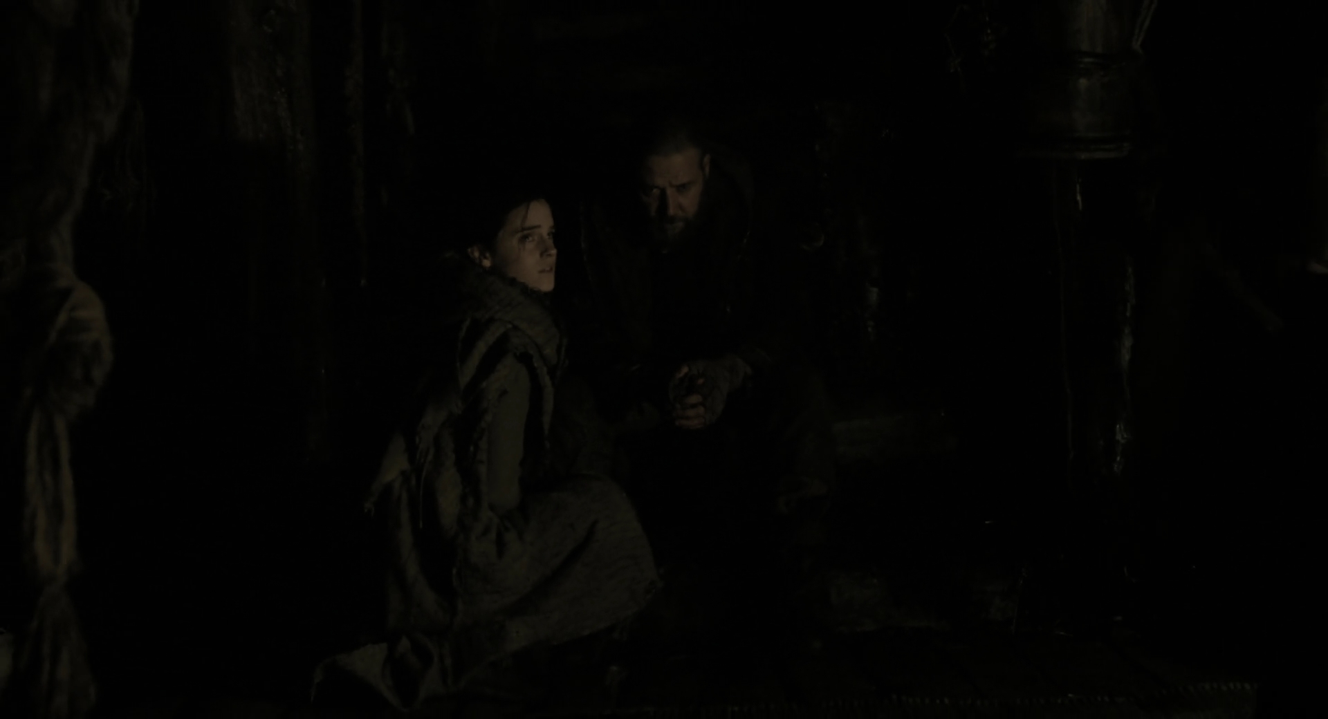 EmmaWatsonFan-dot-nl_Noah2752.jpg