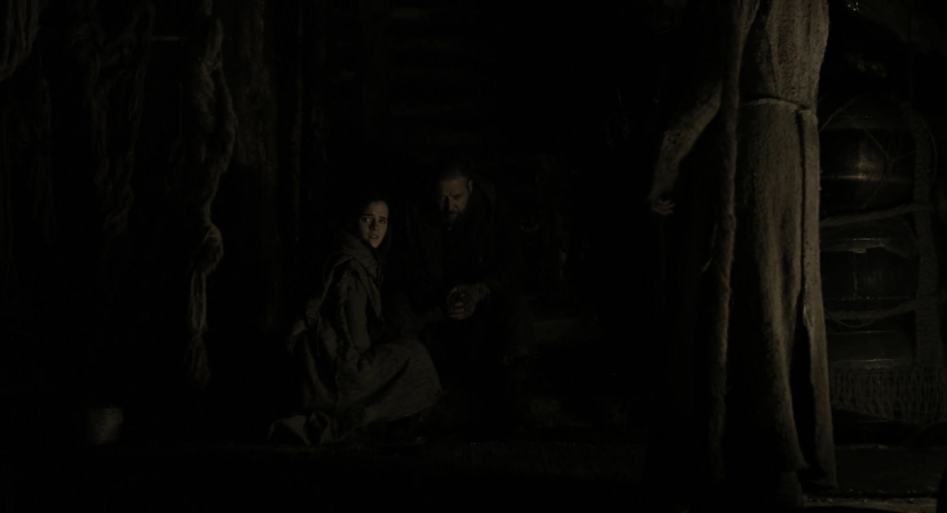 EmmaWatsonFan-dot-nl_Noah2760.jpg