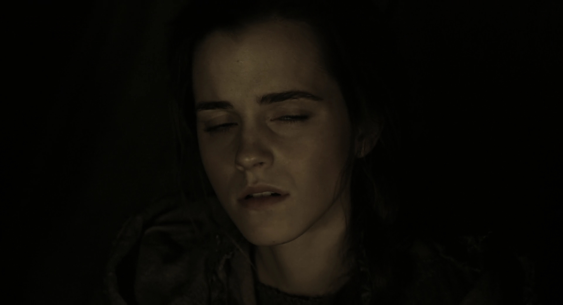 EmmaWatsonFan-dot-nl_Noah2812.jpg