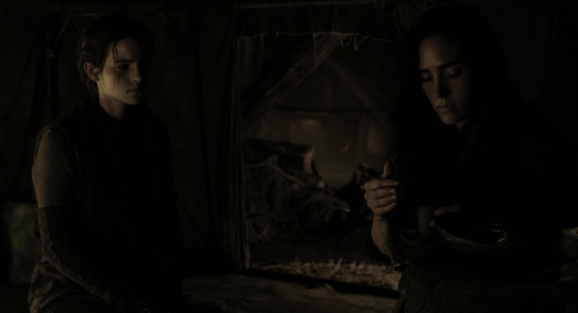 EmmaWatsonFan-dot-nl_Noah3420.jpg