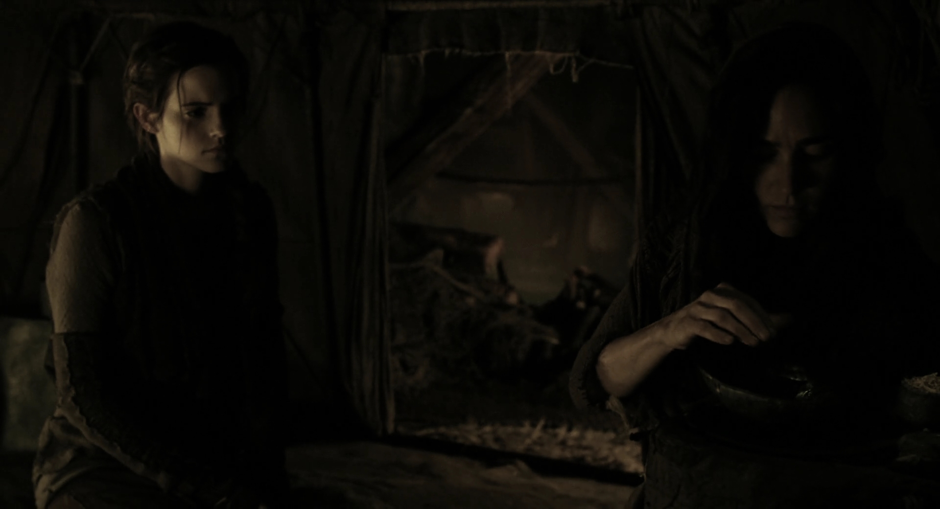 EmmaWatsonFan-dot-nl_Noah3422.jpg