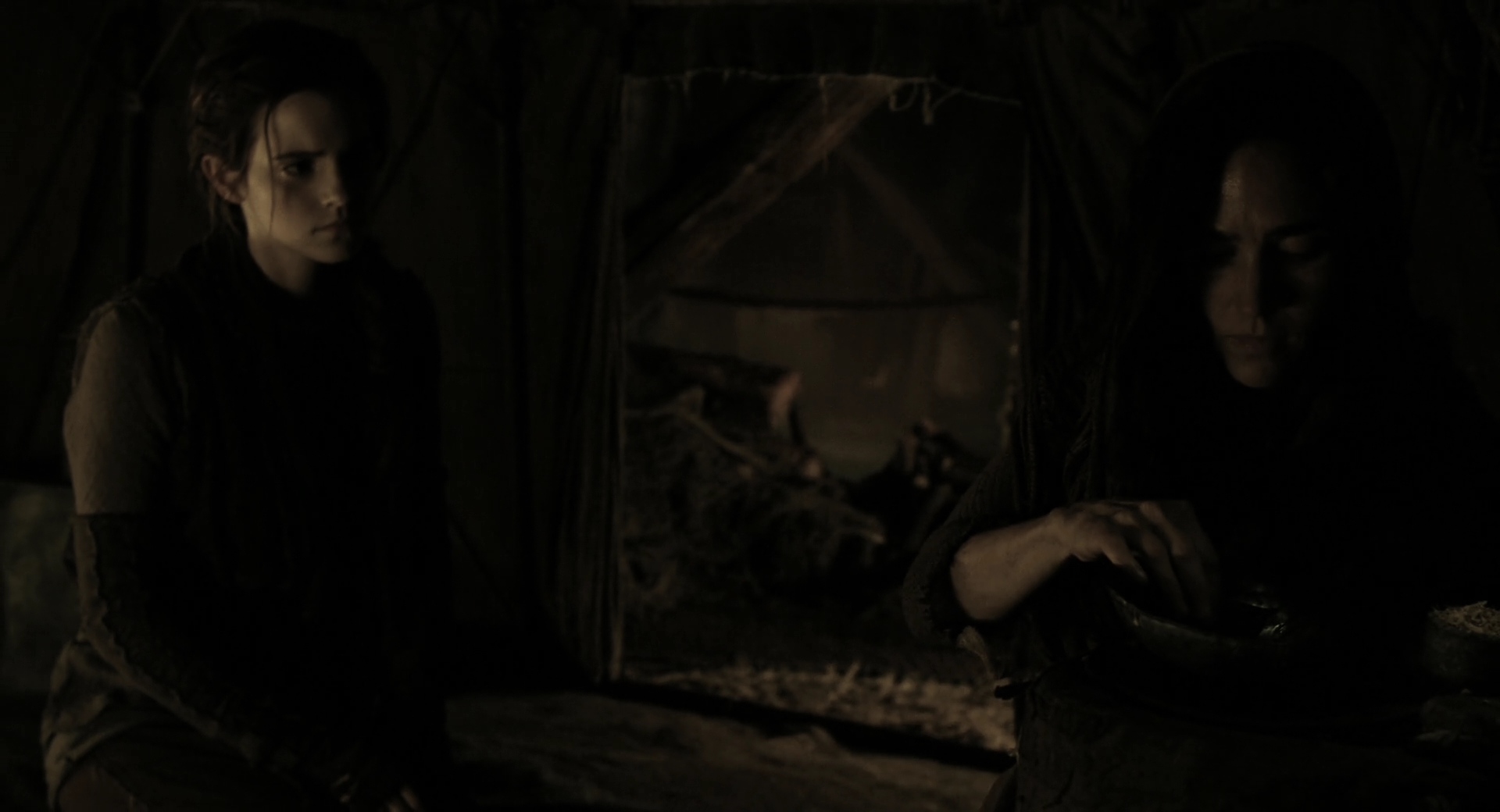 EmmaWatsonFan-dot-nl_Noah3425.jpg