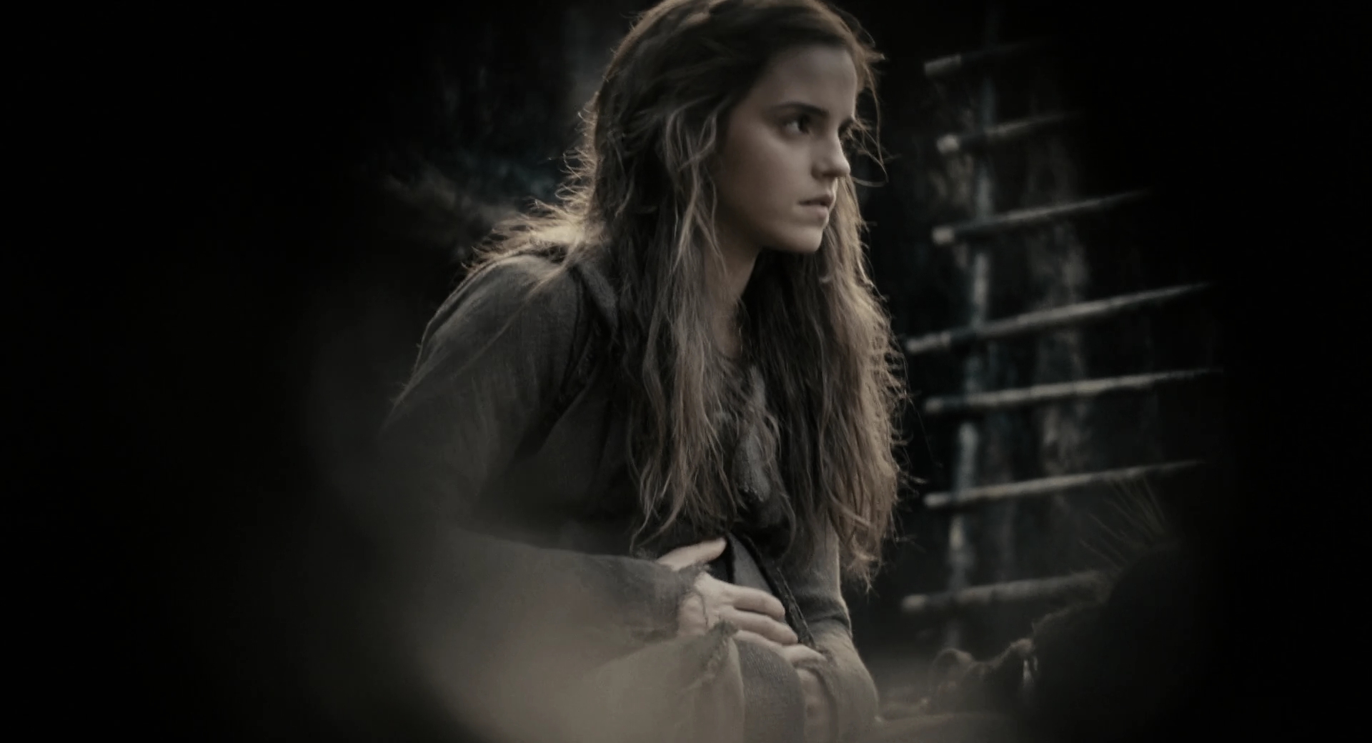 EmmaWatsonFan-dot-nl_Noah4071.jpg