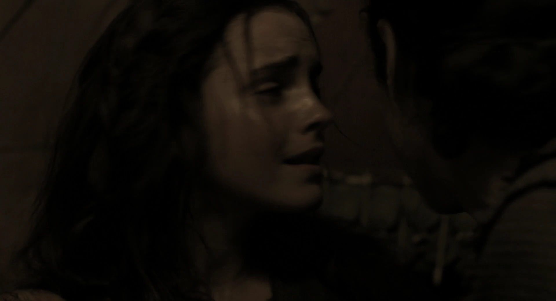 EmmaWatsonFan-dot-nl_Noah4431.jpg