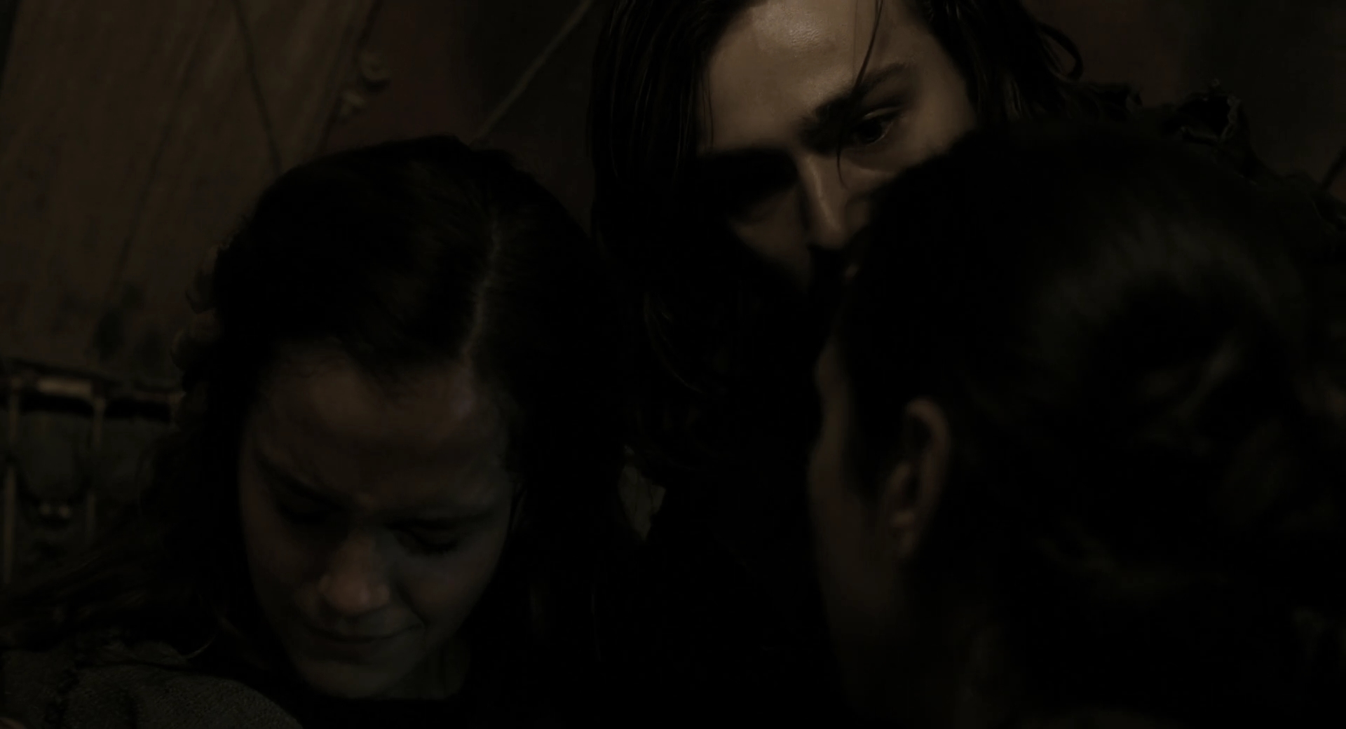 EmmaWatsonFan-dot-nl_Noah4445.jpg