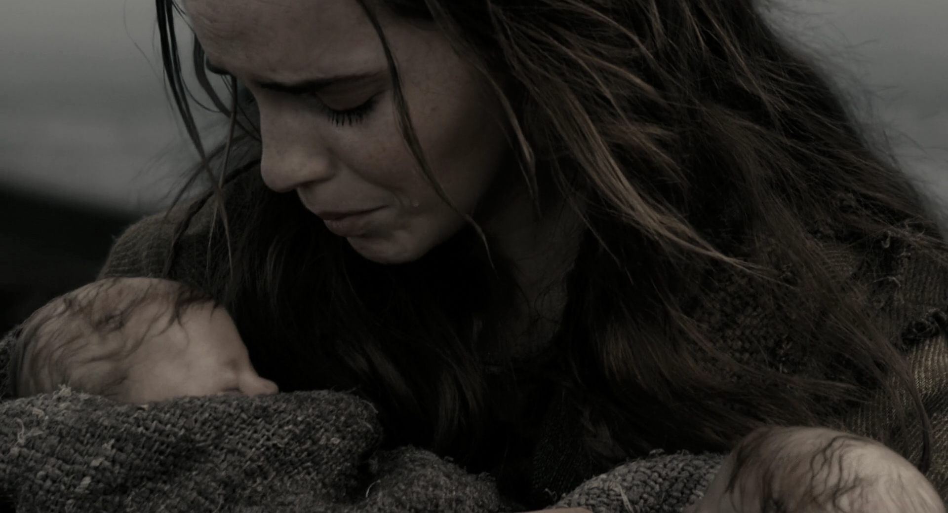 EmmaWatsonFan-dot-nl_Noah4814.jpg