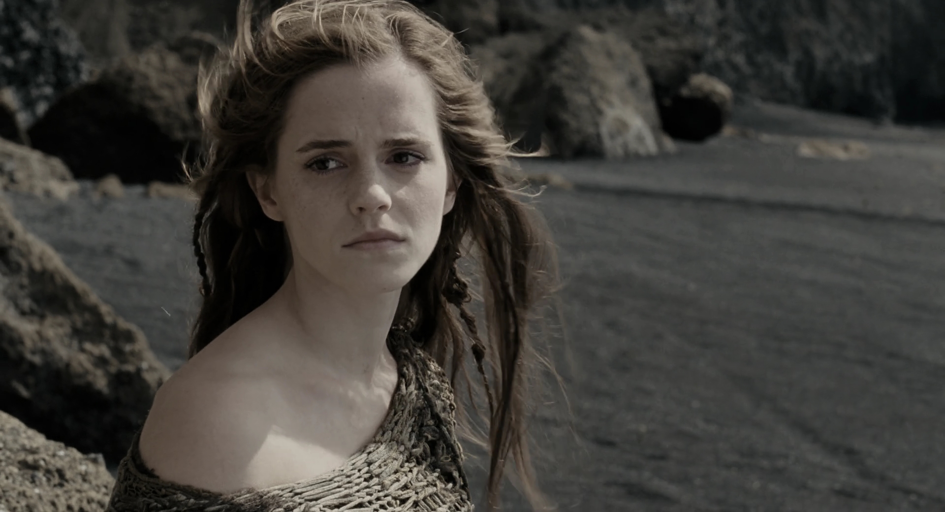 EmmaWatsonFan-dot-nl_Noah5191.jpg