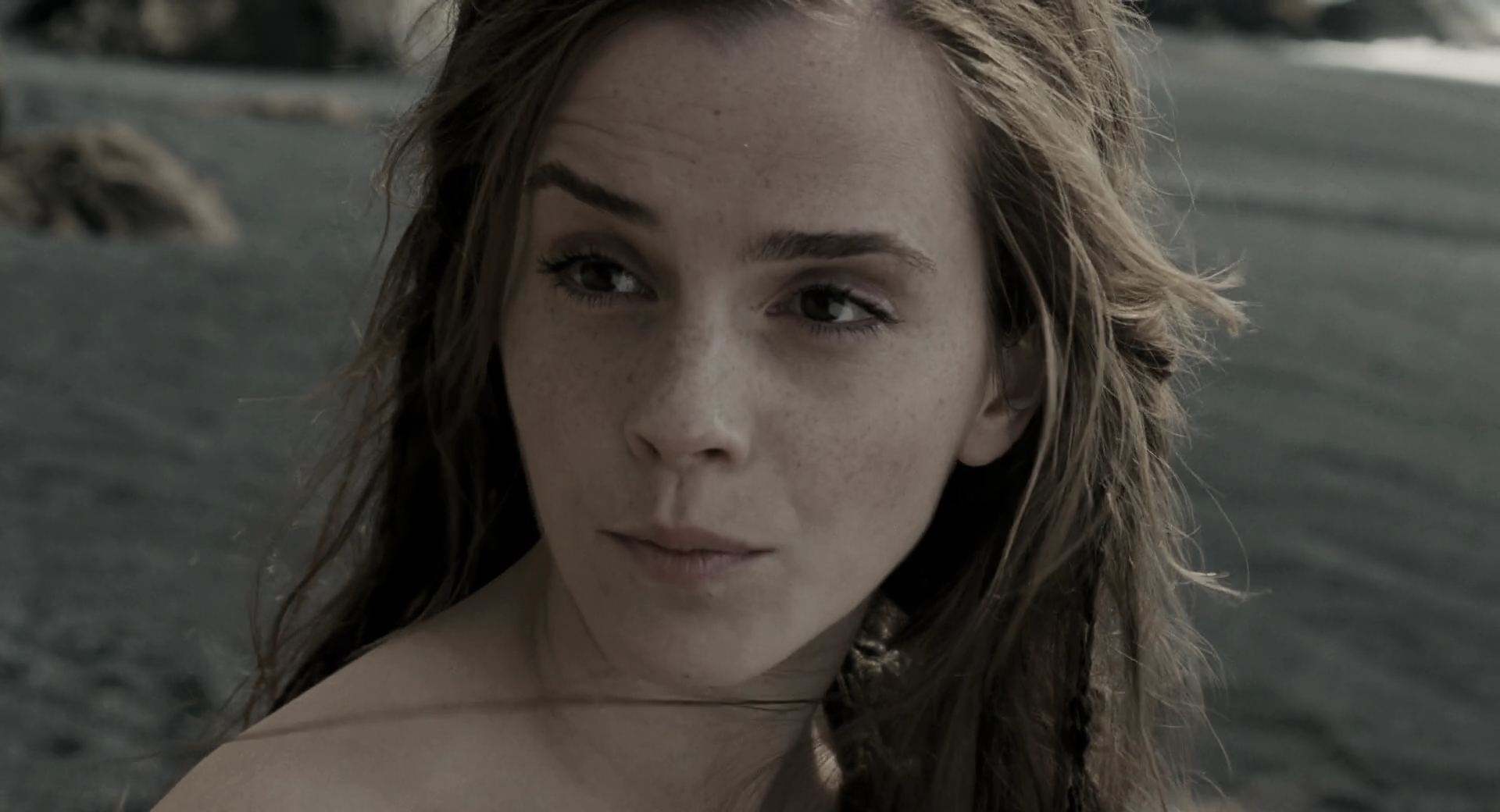 EmmaWatsonFan-dot-nl_Noah5281.jpg